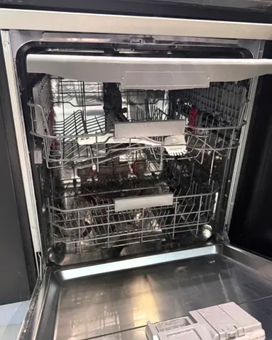Whirlpool 14-Place Stainless Steel Dishwasher