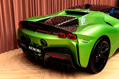 صورة 7 لـ 2021 Ferrari SF90 STRADALE