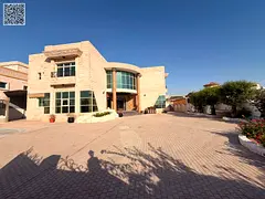 Luxury Villa / Huge Yard / Master Bedroom / Prime Location
