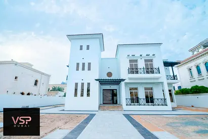Spacious 6-Bedroom Villa with Private Pool