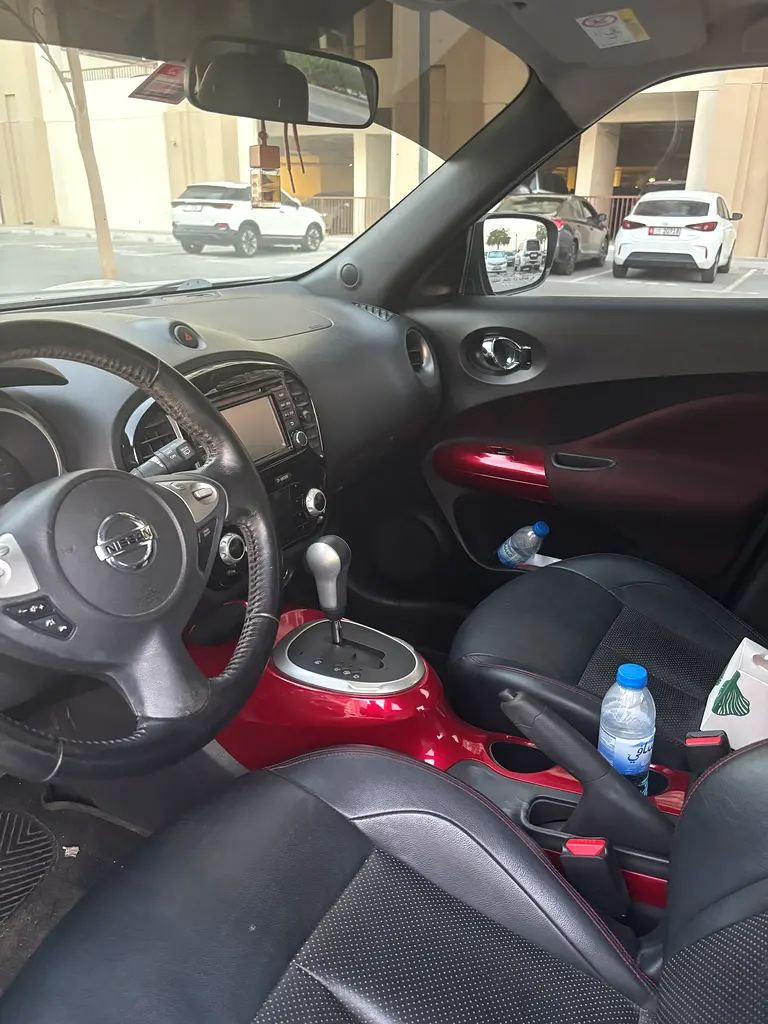 Nissan Juke 2016 — photo 1 of 6