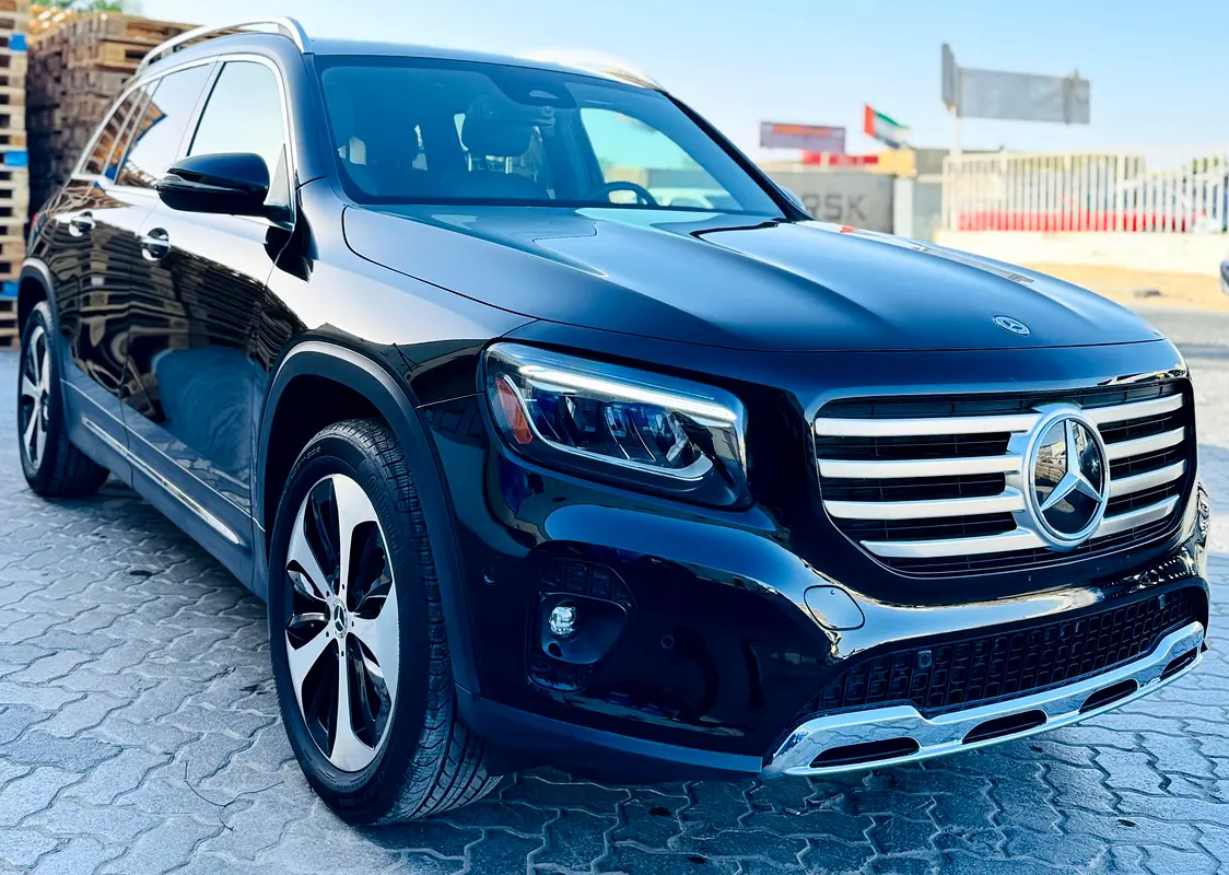 Mercedes-Benz GLB-Class 2024 — photo 1 of 16