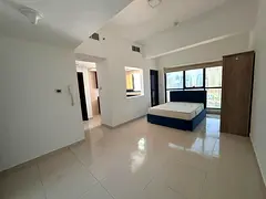Spacious 2BR Apartment | Unfurnished | Vacant | Prime Marina Location
