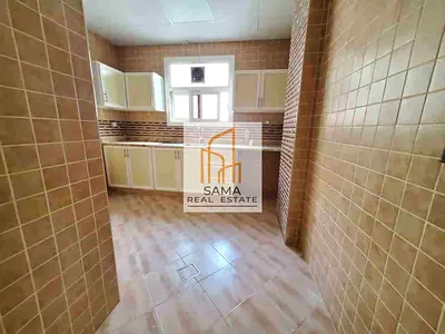 Like brand new 1 bhk// balcony// roadside// muwialllah// rent 31k
