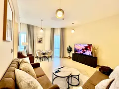 Luxury Upgraded | Near Metro | Bills included