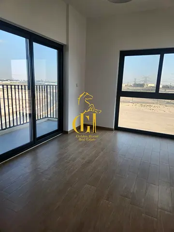 | Luxury 3 br | Vacant | Low Price | open View |
