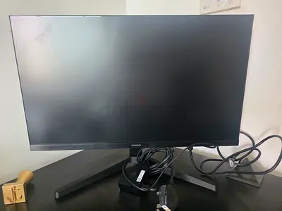 Samsung 24-inch LED Monitor with Stand - Good Condition