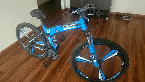 Limit folding mountain bike with mag wheels - good condition