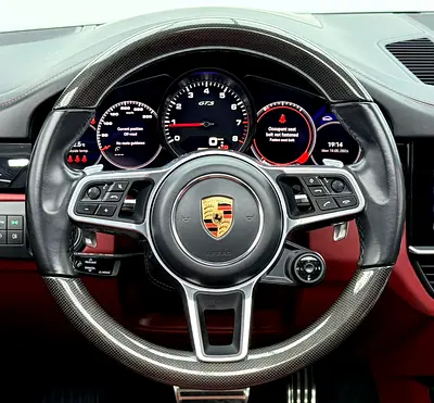 2022 Porsche CAYENNE 照片 9