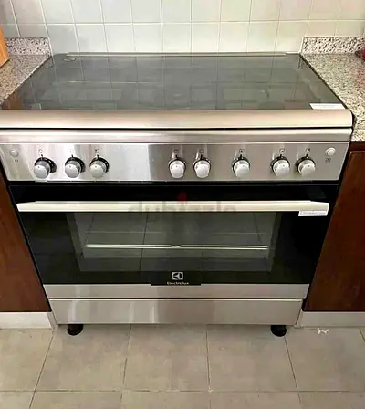 Electrolux full Gas Cooker 90x60cm With Oven Good Condition