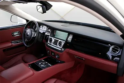 2016 ROLLS-ROYCE GHOST — миниатюра 12