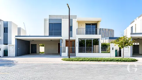 Large Plot | Prime Community | Bright | Spacious