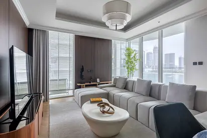 Spacious layout | Sea views | Prime Emaar Beachfront location