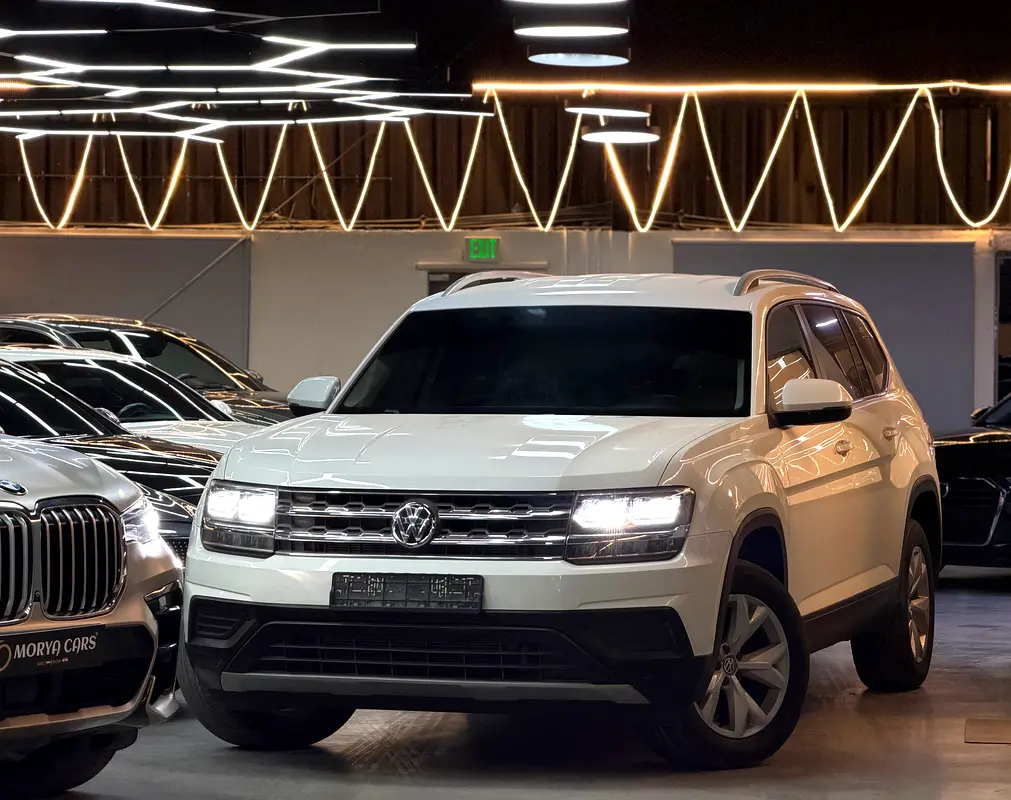 Volkswagen Teramont 2018 — photo 1 of 10