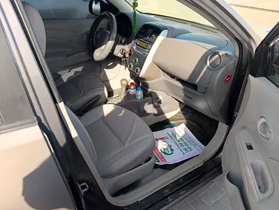 2016 Nissan SUNNY 照片 5