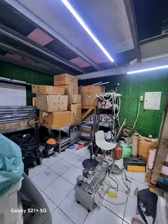 Shop for annual rent, mezzanine, price 40,000. Transfer of mezzanine and elevator 40,000. Area 350 s