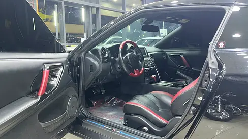 2015 Nissan GT-R 缩略图 10