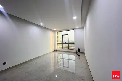 Perfect For Solo | NO Balcony | Maintained