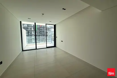 Brand New, Specious One Bedroom Plus Private Pool