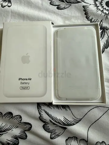 Apple iPhone MagSafe Battery Pack (Like New, Boxed)