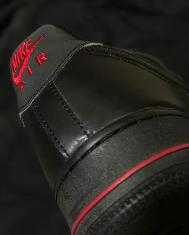 Nike Air Force 1 Low Reflective Black - University red - size 10US
