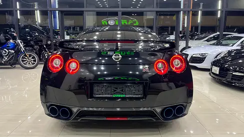 2015 Nissan GT-R 缩略图 9