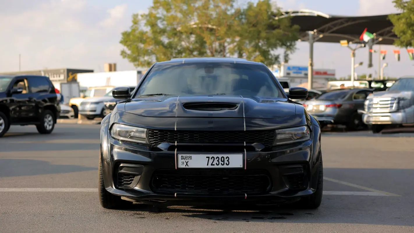 Dodge Charger 2018 — photo 1 of 16