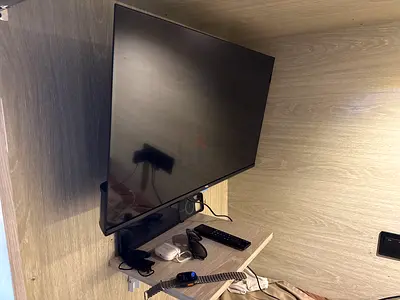 32-inch QLED, TCL