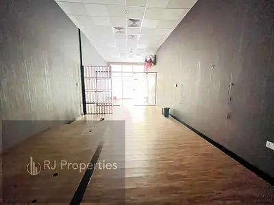 HOT OFFER LUXURY SHOP VERY PRIME LOCATION READY TO MOVE JUST 55k