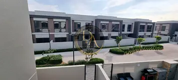Single Row Villa | Spacious Layout | Unfurnished