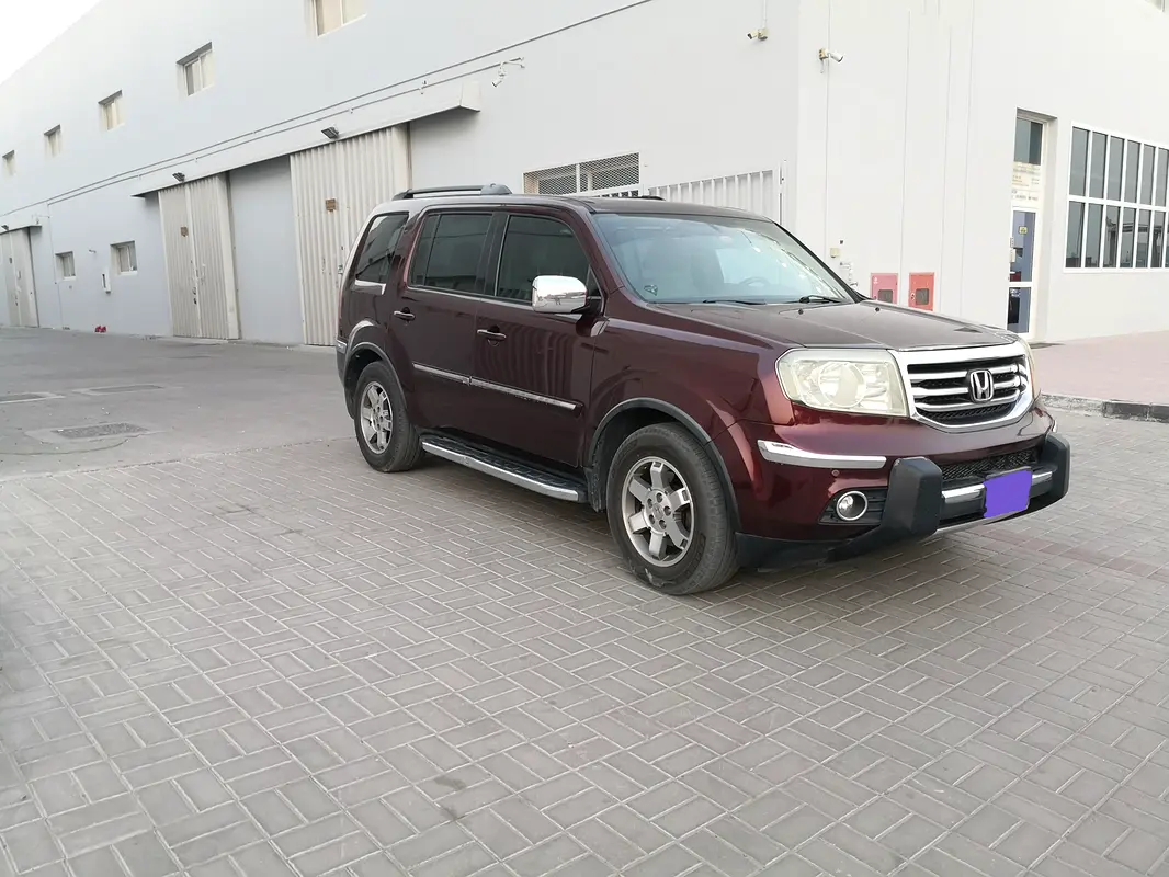 Honda Pilot 2015 — photo 1 of 11