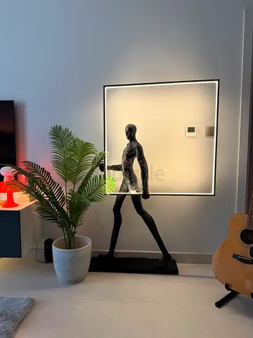 Human Statue Lamp