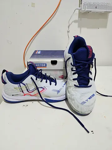 Used Victor badminton shoes