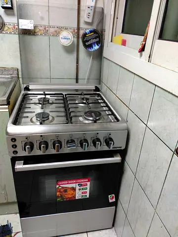 4-burner freestanding gas cooker with oven - stainless steel