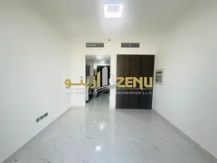 STUNNING STUDIO|WELL MAINTAINED|WHITE INTERIOR