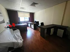 CLOSE TO METRO. FITTED OFFICE WITH PARKING.BOOK NOW