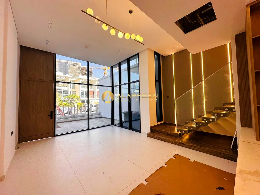 Investor Deal | Luxurious Villa | 4BR+Maidroom