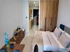 Fully Furnished | Studio w/ Balcony | Canal View
