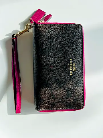 Coach - zip around wristlet wallet