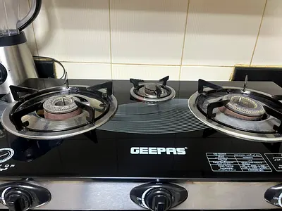 Geepas 3-Burner Glass Top Gas Stove - Good Working Condition