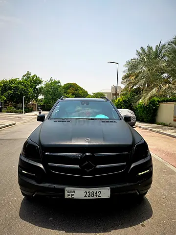 Mercedes GL 500 4MATIC V8 | Matte Black Wrap | Tiffany Blue Leather | GCC | 7-Seater