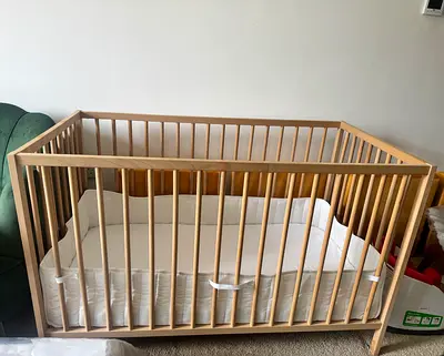Ikea Sniglar Baby Cot, memory foam mattress and bumper for sale