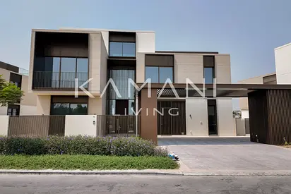 Vacant | Good Location | Downtown Skyline View