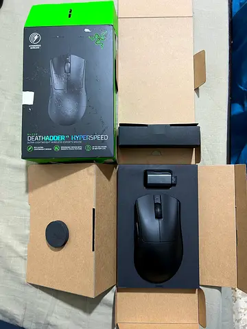 Razer DeathAdder V3 Ultra-Lightweight Wired Gaming Mouse