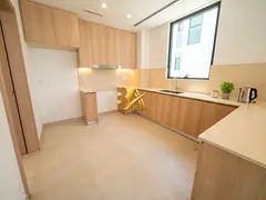 CLOSE TO CENTRAL PARK | BRAND NEW | SINGLE ROW | STANDALONE