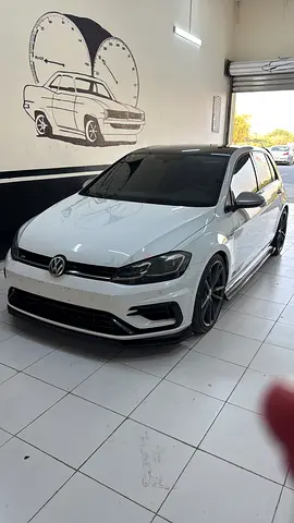 Stunning Volkswagen Golf R 2018 | GCC Specs | Performance Hatchback