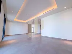 Near The Park | Single Row | Prime Location