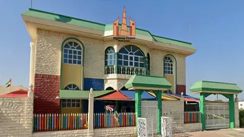 for Nursery commercial Villa no need approval already commercial villa 6 Bed room hall Majlis Big size Maid road There was nursery before.