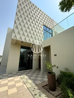 🧘♀️ Serene Living by the Largest Crystal Lagoon – Pay 5% Only