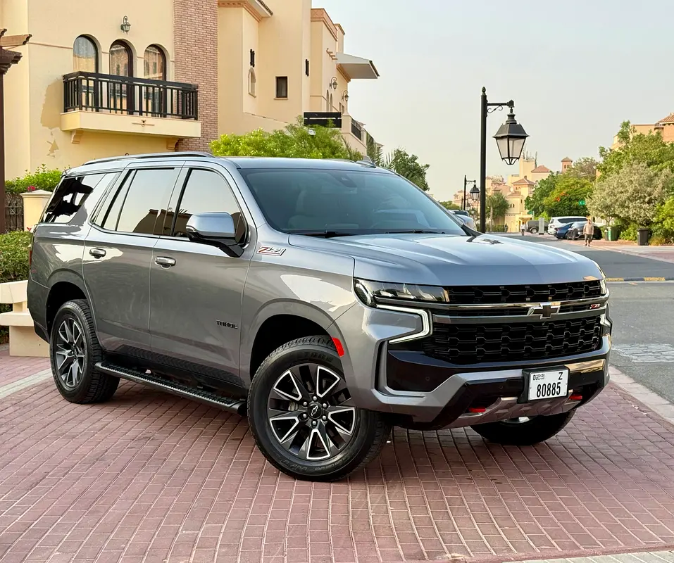 Chevrolet Tahoe 2021 — photo 1 of 19